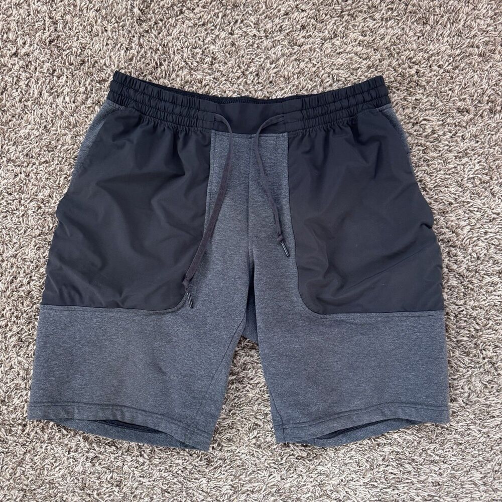 Lululemon City Commute Shorts Mens Grey Black Athletic Shorts Size XL LM7AAZS